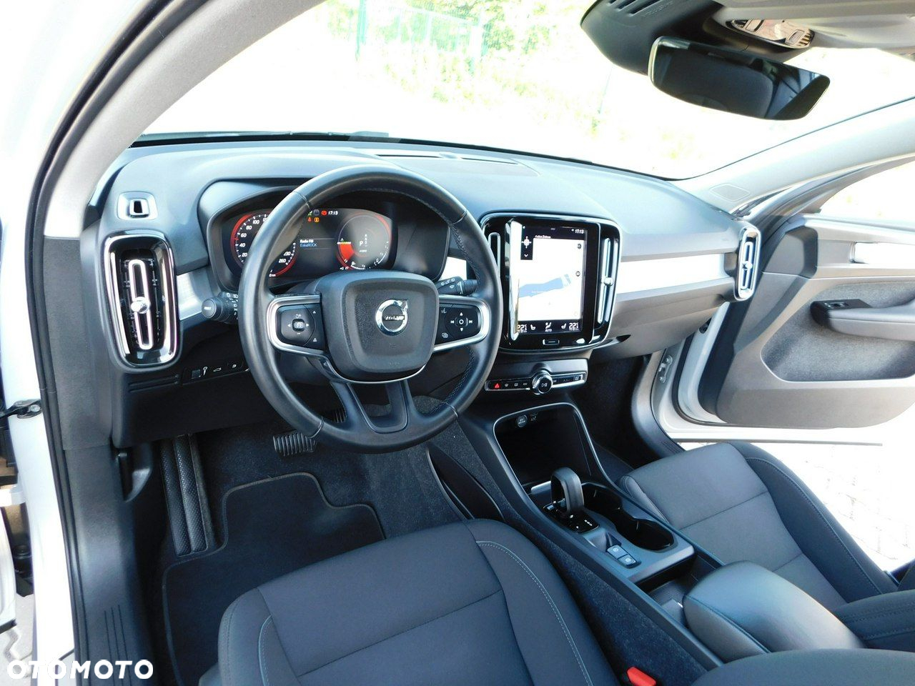 Volvo XC 40 - 14