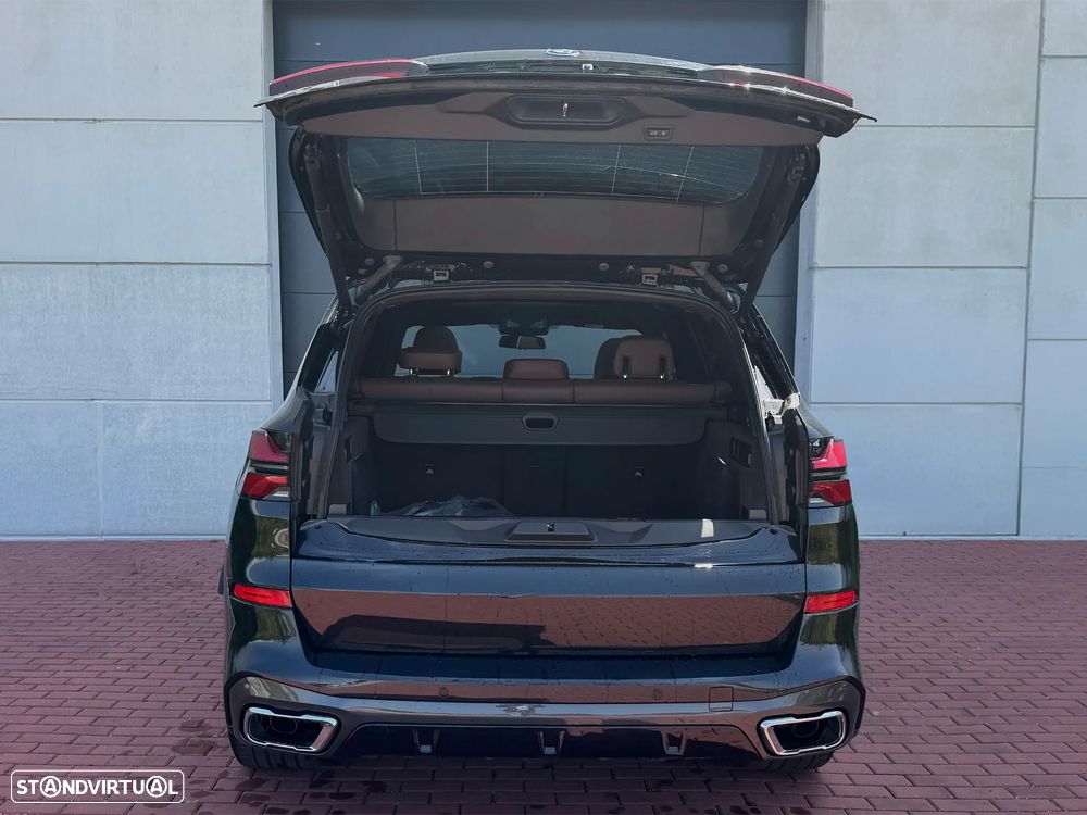 BMW X5 50 e xDrive Edição Desportiva M - 17