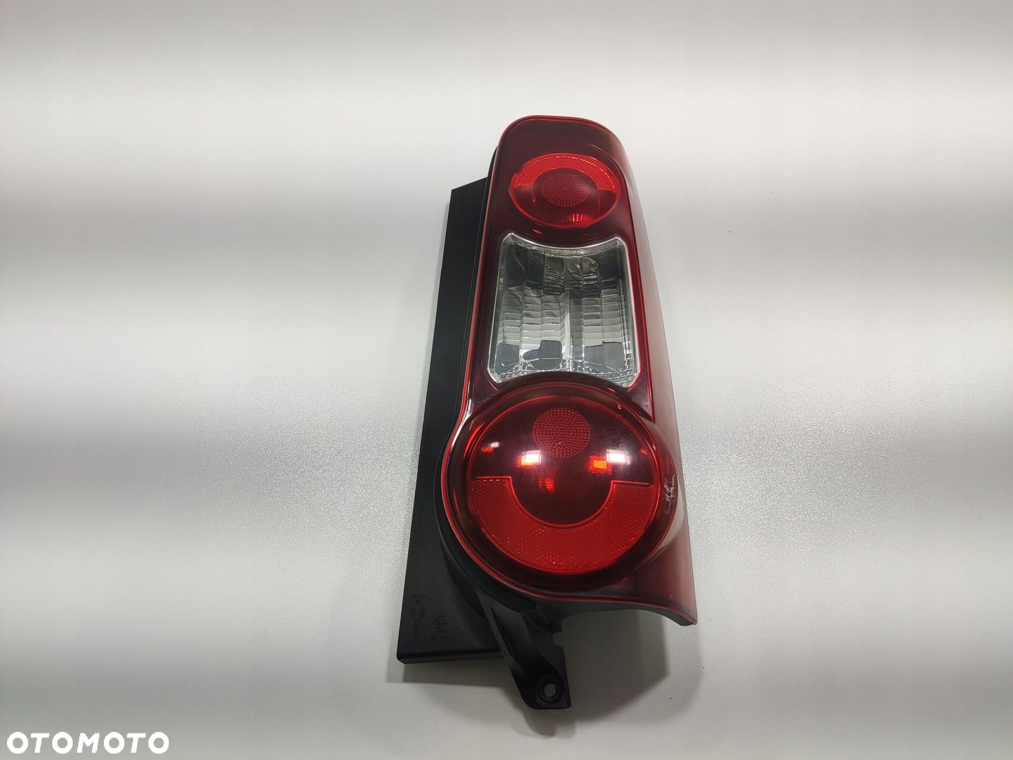 LAMPA PRAWA TYŁ TYLNA CITROEN BERLINGO PARTNER III 2012-18 LIFT 9677205480 - 3