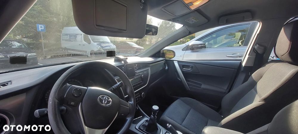 Toyota Auris 2013 photo 4