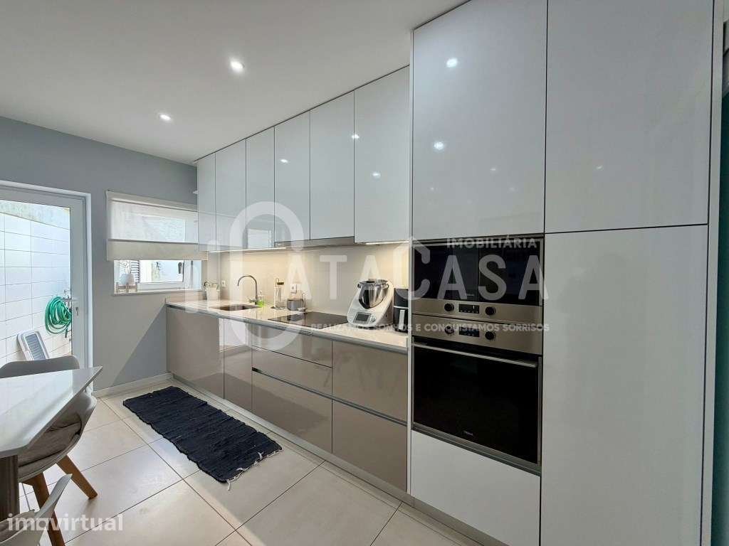 Apartamento T3 Duplex no centro de Esgueira para venda - Grande imagem: 2/34