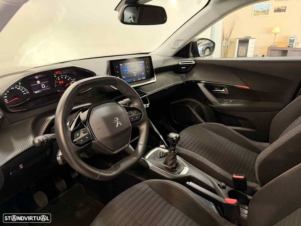 Peugeot 2008 1.2 PureTech Active - 9
