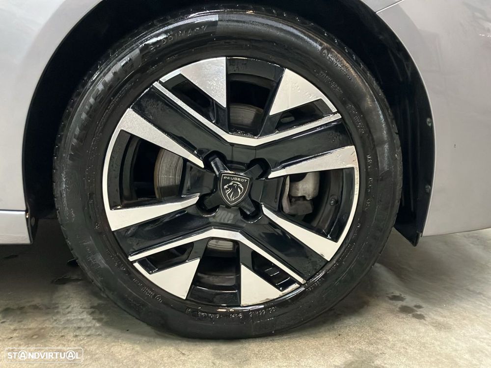 Peugeot 208 1.2 PureTech Allure - 9