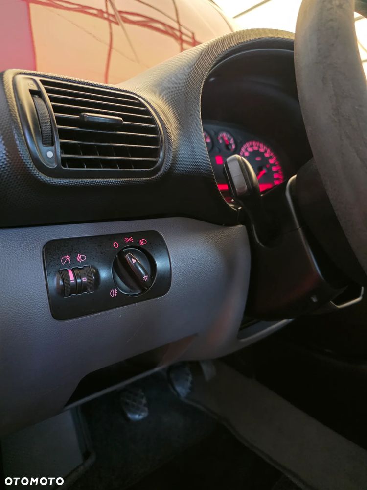 Seat Leon 1.6 Signo - 13