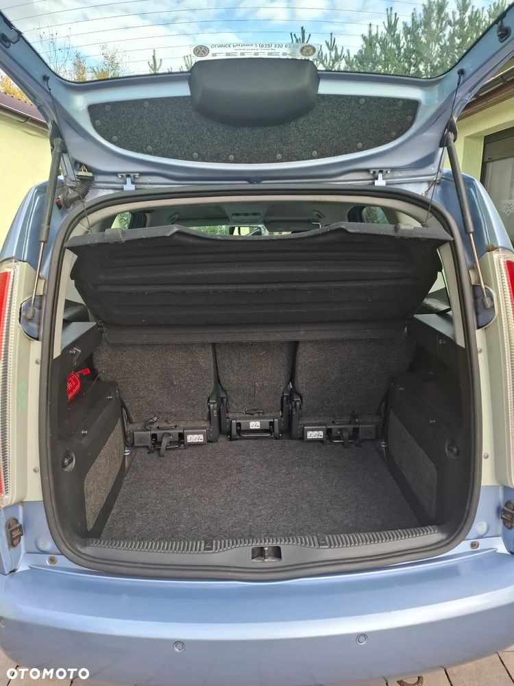Skoda Roomster - 5