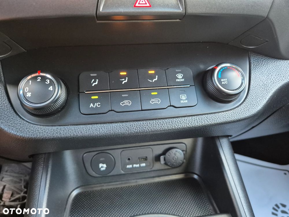 Kia Sportage 1.7 CRDI 2WD Vision - 15