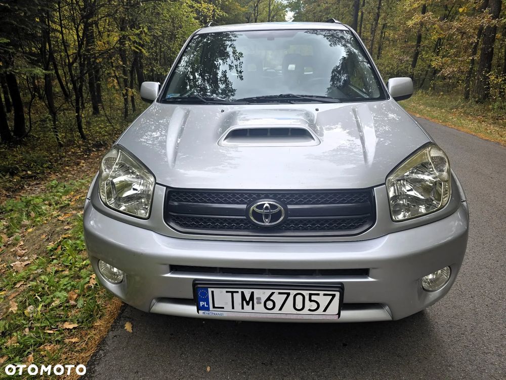 Toyota RAV4 - 16
