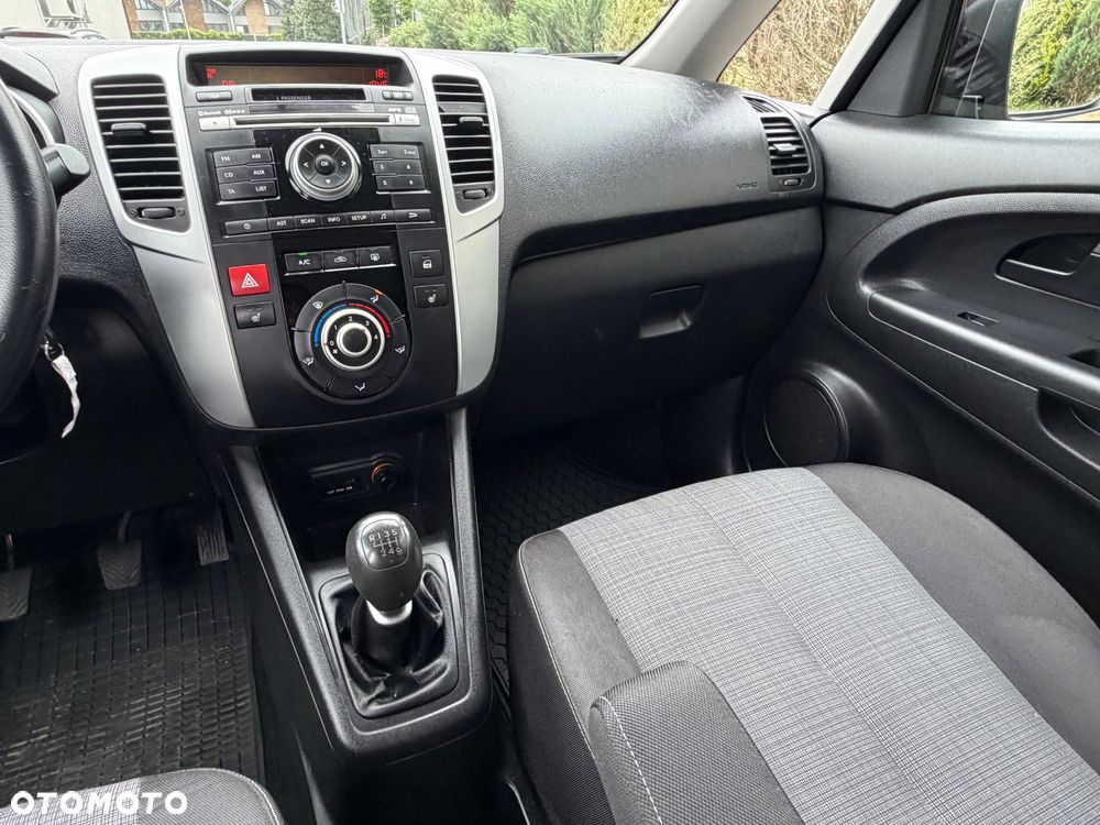 Kia Venga 1.6 L - 34