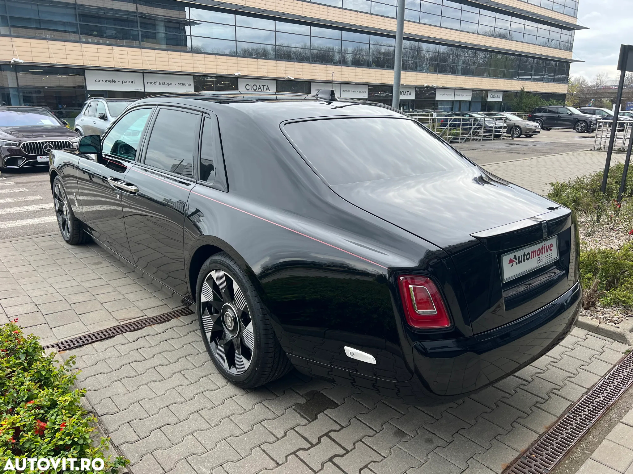 Rolls-Royce Phantom - 8
