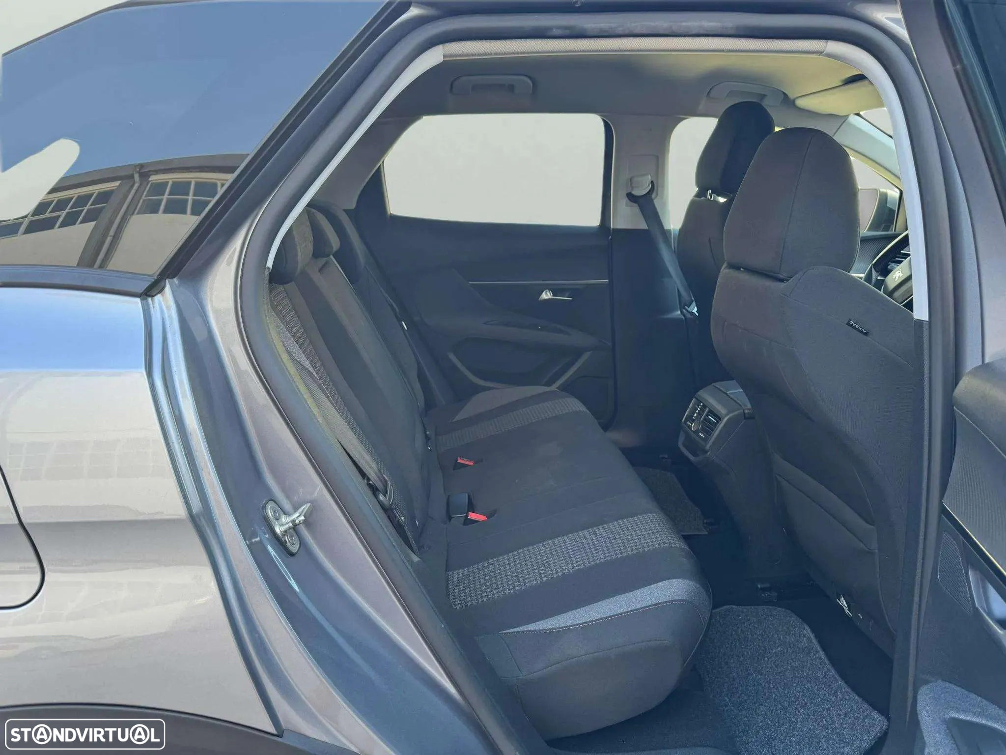 Peugeot 3008 1.5 BlueHDi Allure - 11
