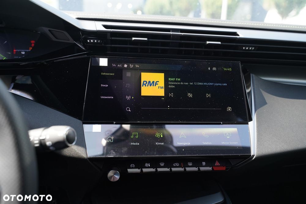 Peugeot 308 1.2 mHEV GT S&S e-DCS6 - 17