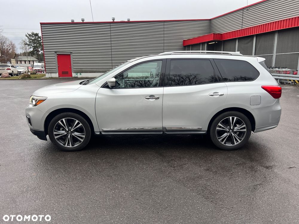Nissan Pathfinder - 6