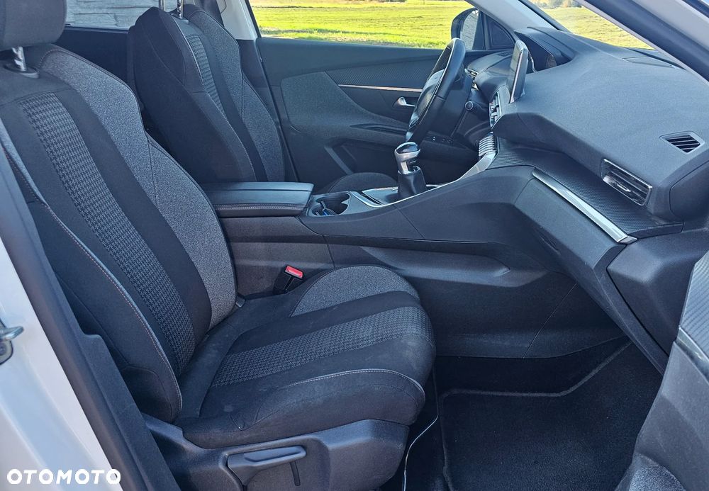 Peugeot 5008 - 13