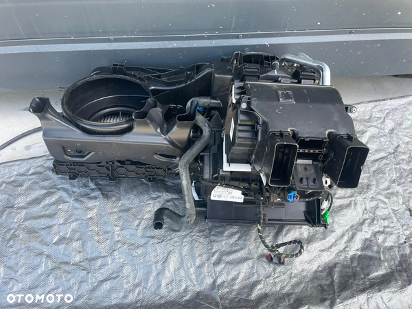 VW PASSAT B8 NAGRZEWNICA KLIMATRONIC 3Q1820005AD