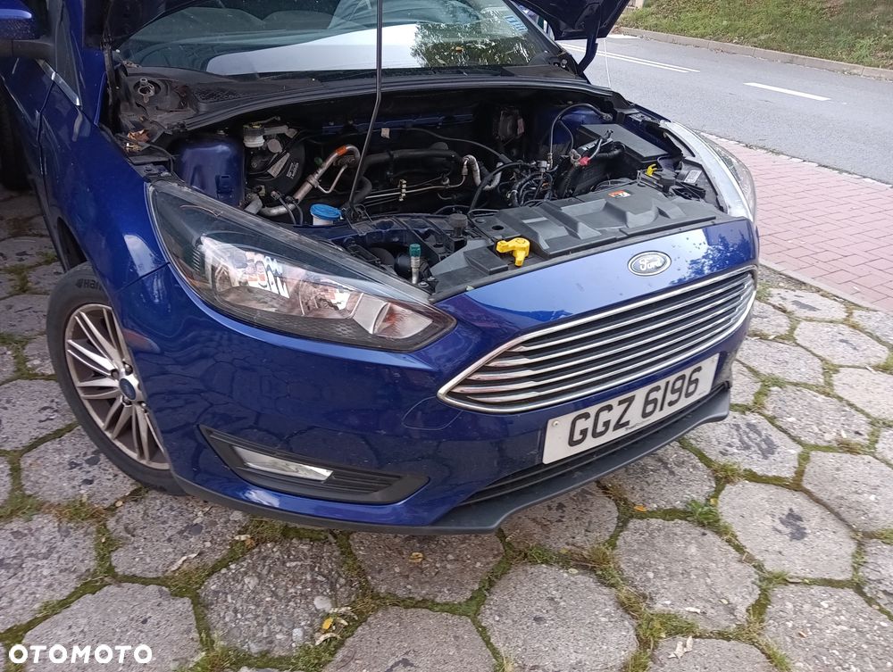 Ford Focus 1.0 EcoBoost Ambiente - 3