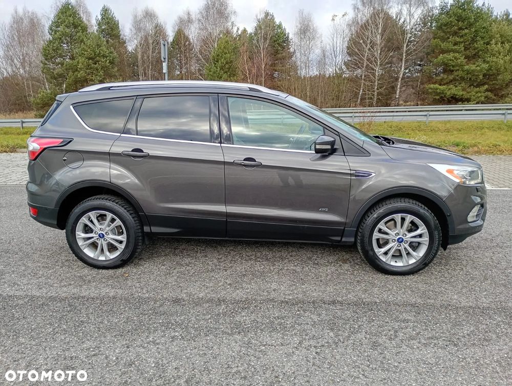 Ford Kuga 2.0 TDCi 4x4 Titanium - 6