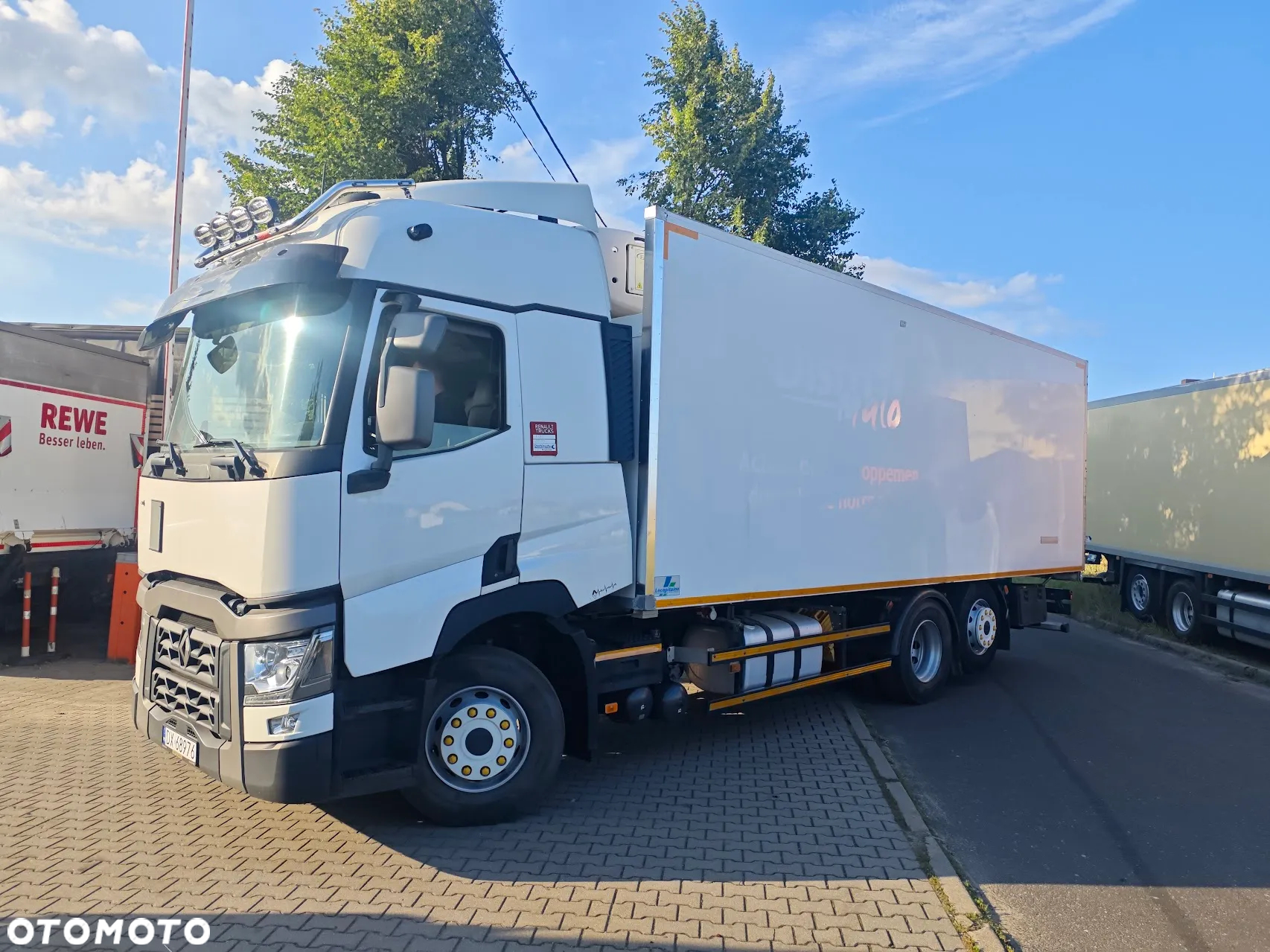 Renault T 430 * 480 * chłodnia * izoterma * kontener * otwierany bok * przewierty * - 2