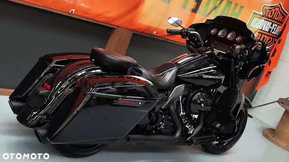 Harley-Davidson FLHXS Special - 3