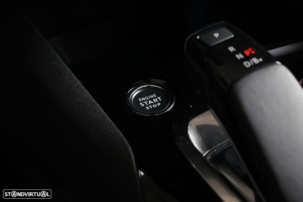 Peugeot 3008 1.6 Hybrid Allure Pack e-EAT8 - 26