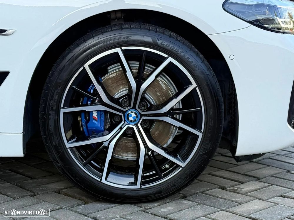 BMW 530 e Pack M - 5
