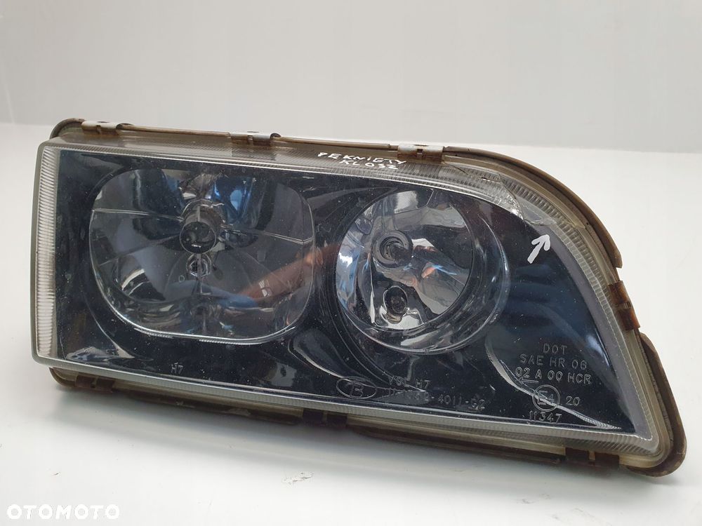 LAMPA Volvo S40 I V40 I lift PRAWY PRZÓD prawa przednia ciemny Europa - 2