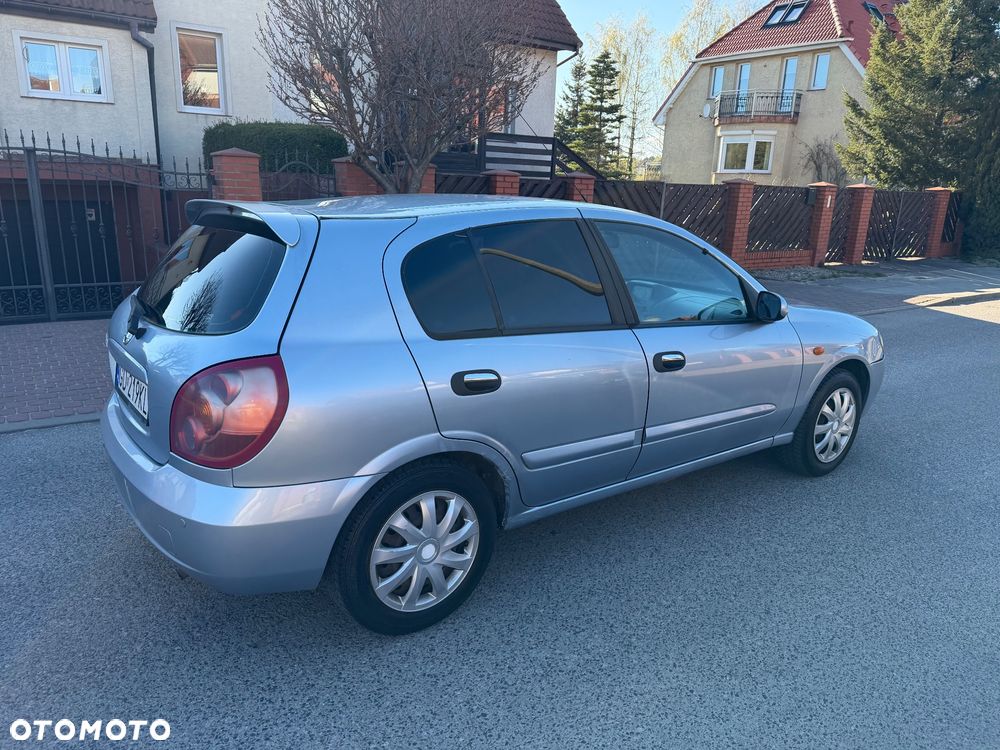 Nissan Almera 1.8 Visia - 4