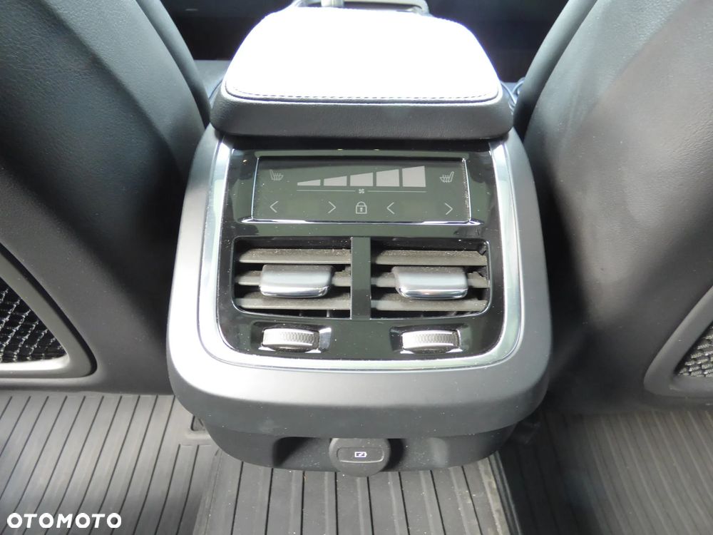Volvo V90 2021