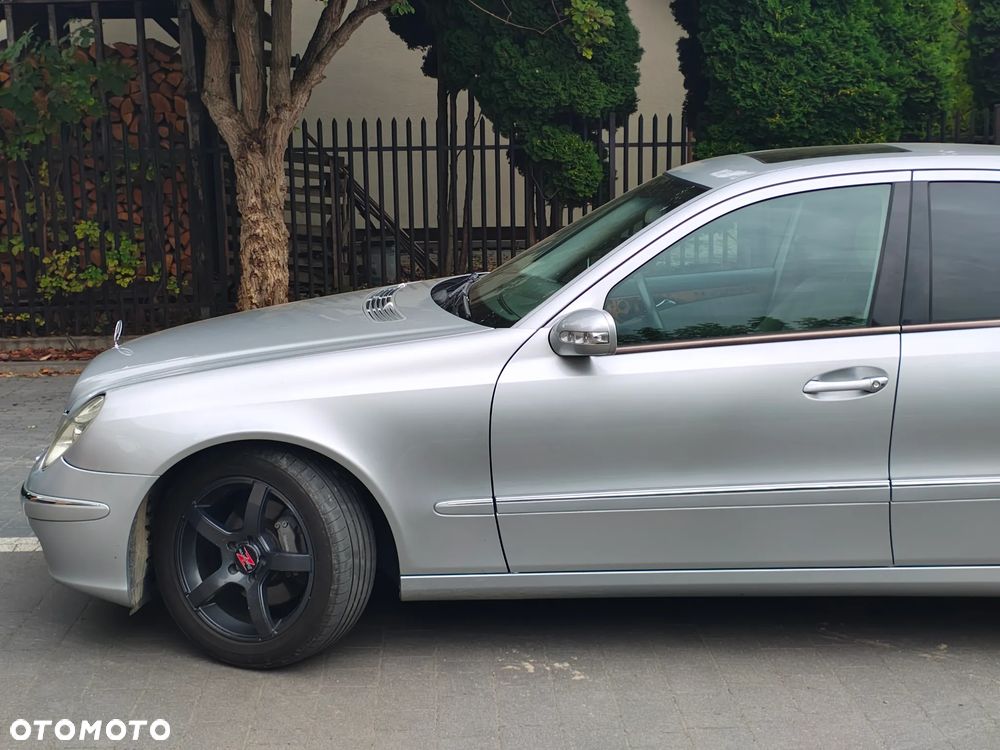 Mercedes-Benz Klasa E 500 Avantgarde - 13