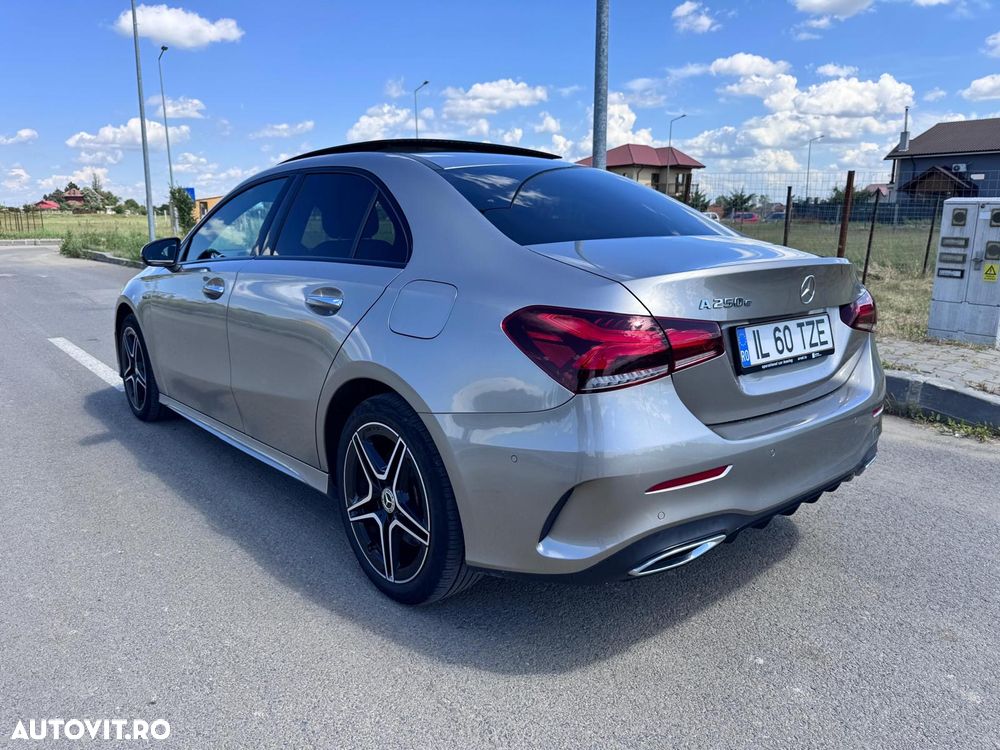 Mercedes-Benz A 250 e 8G-DCT Edition AMG Line - 4