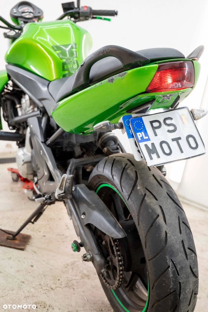 Kawasaki ER - 8