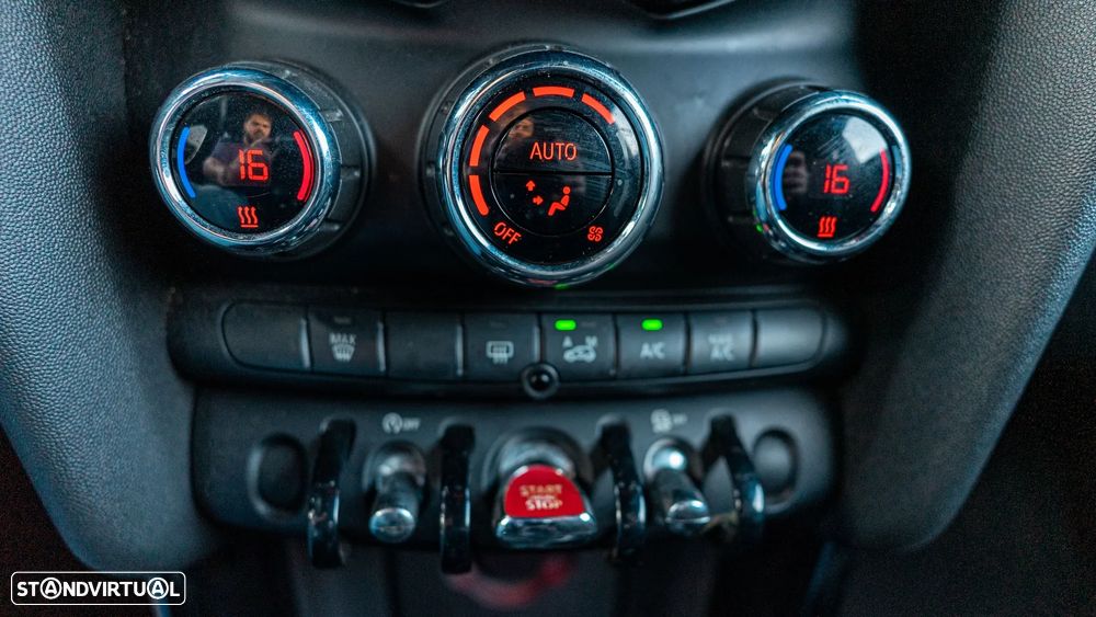 MINI 3 Portas One D - 26