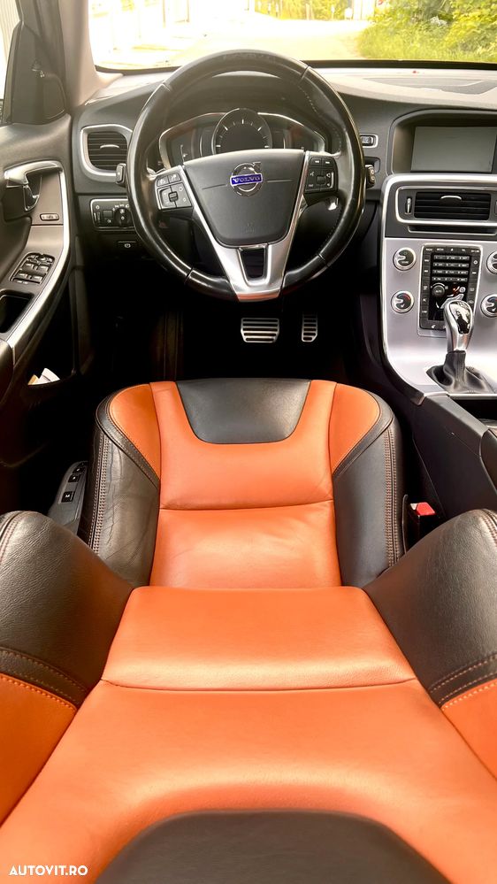 Volvo V60 D4 AWD Summum - 9