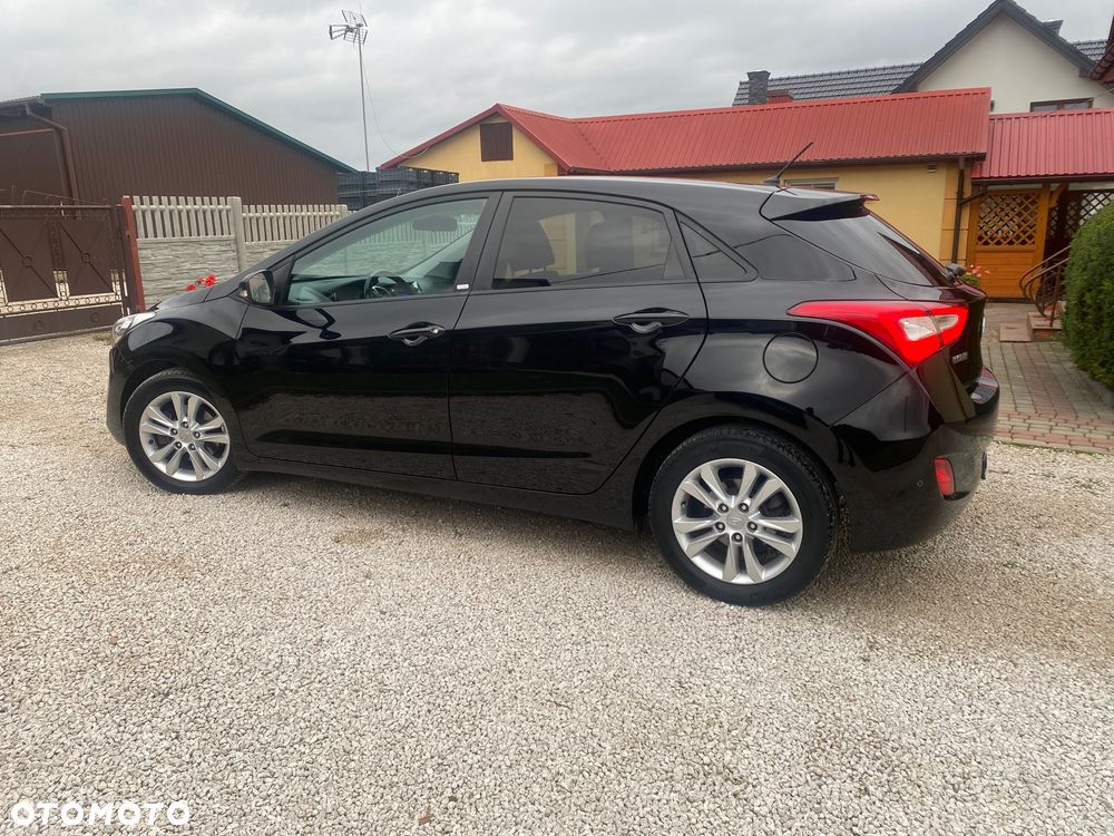 Hyundai i30 1.6 CRDi BlueDrive Premium - 28