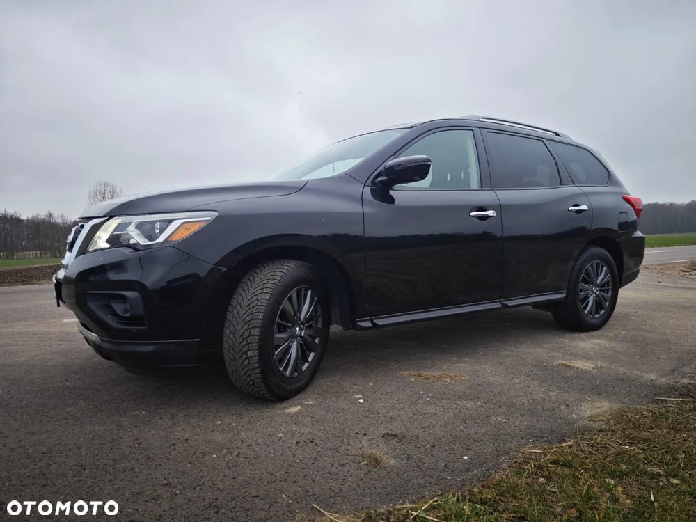 Nissan Pathfinder - 33