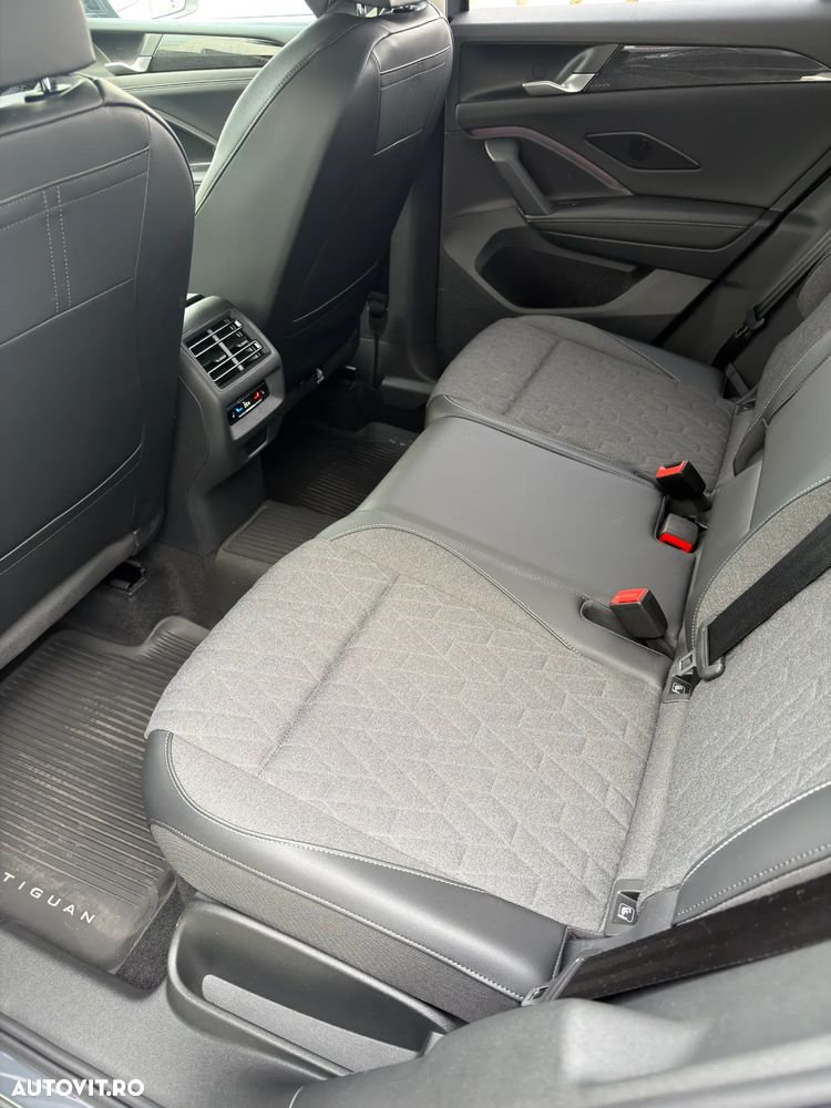 Volkswagen Tiguan - 23