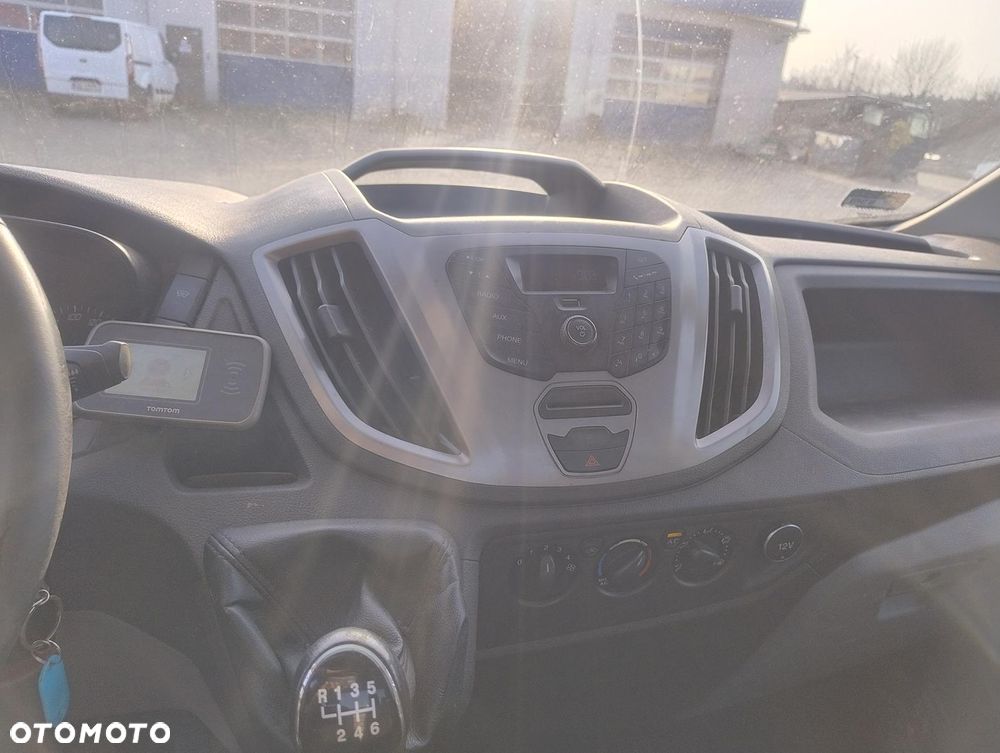 Ford Transit - 10