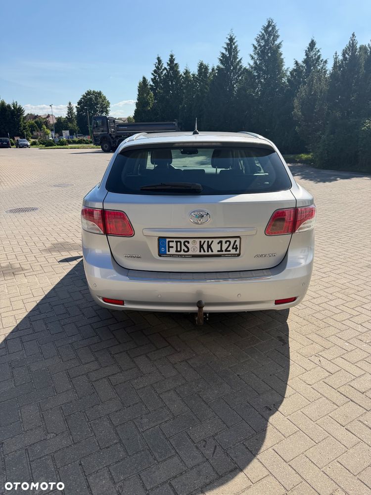 Toyota Avensis 2.0 D-4D Edition - 6