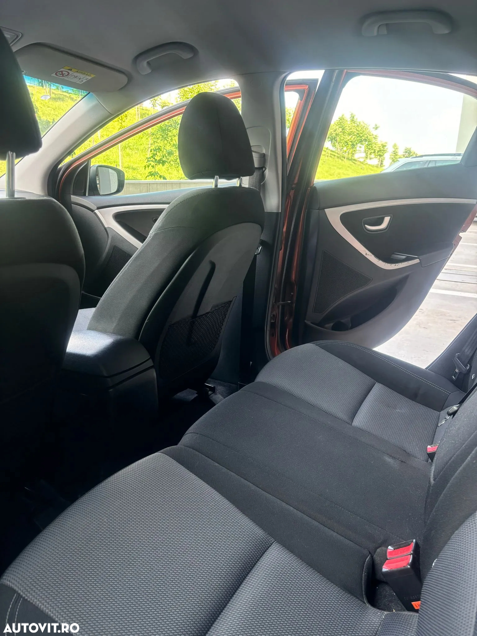 Hyundai i30 1.6 CRDI DPF 5DR MT Highway - 13