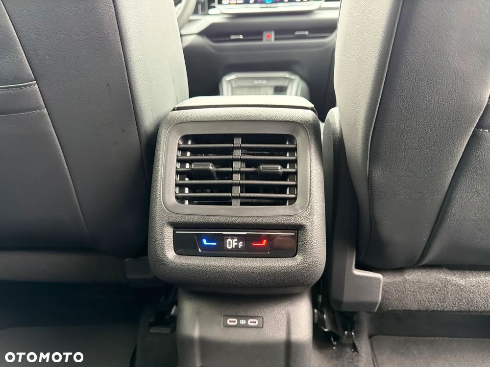 Volkswagen T-Roc 1.5 eTSI Style DSG - 21