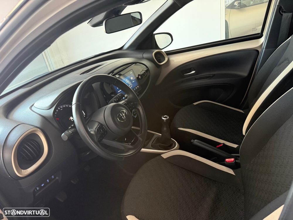 Toyota Aygo X 1.0 Pulse - 12