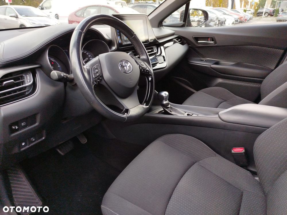 Toyota C-HR - 10