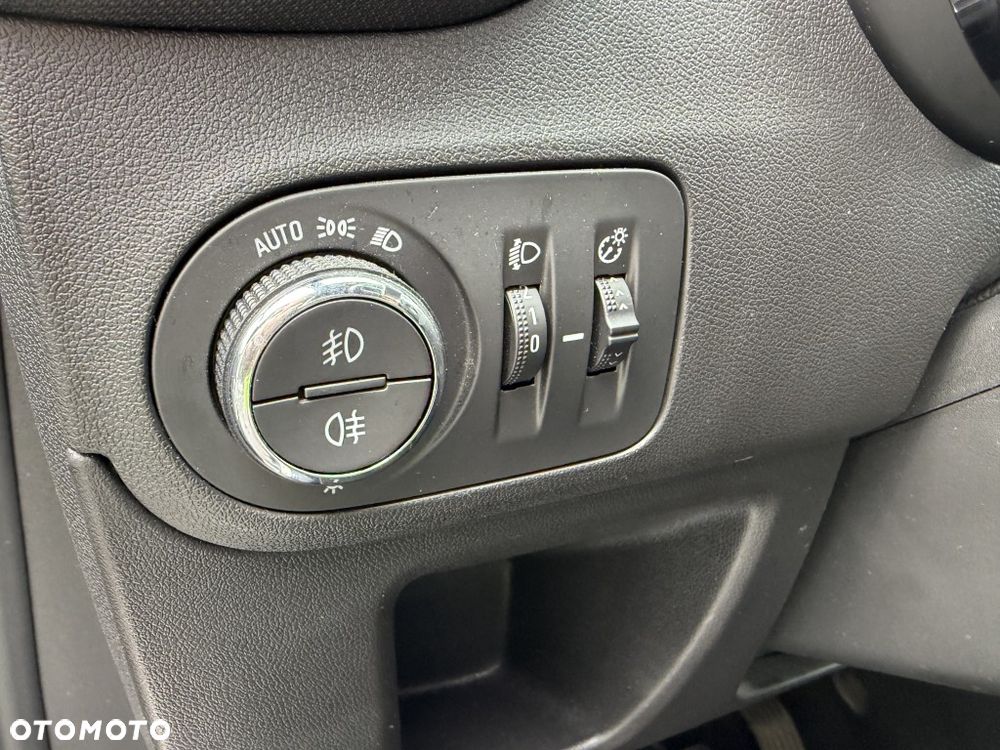 Opel Crossland X - 20