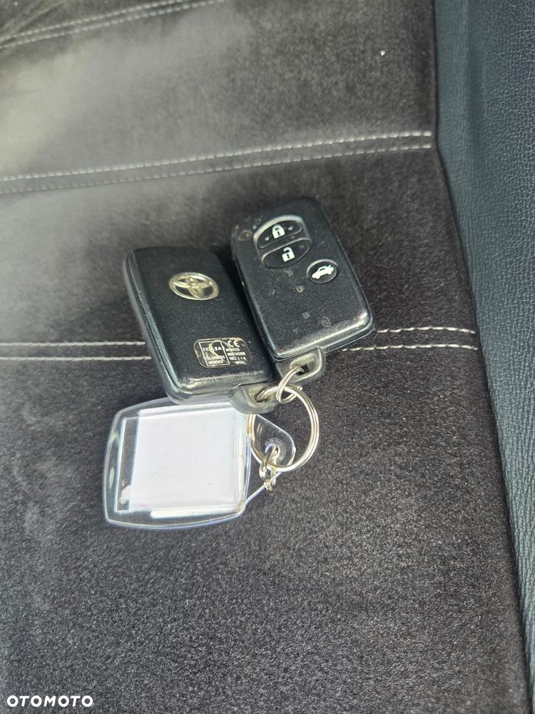 Toyota Avensis 2.0 Prestige MS - 26