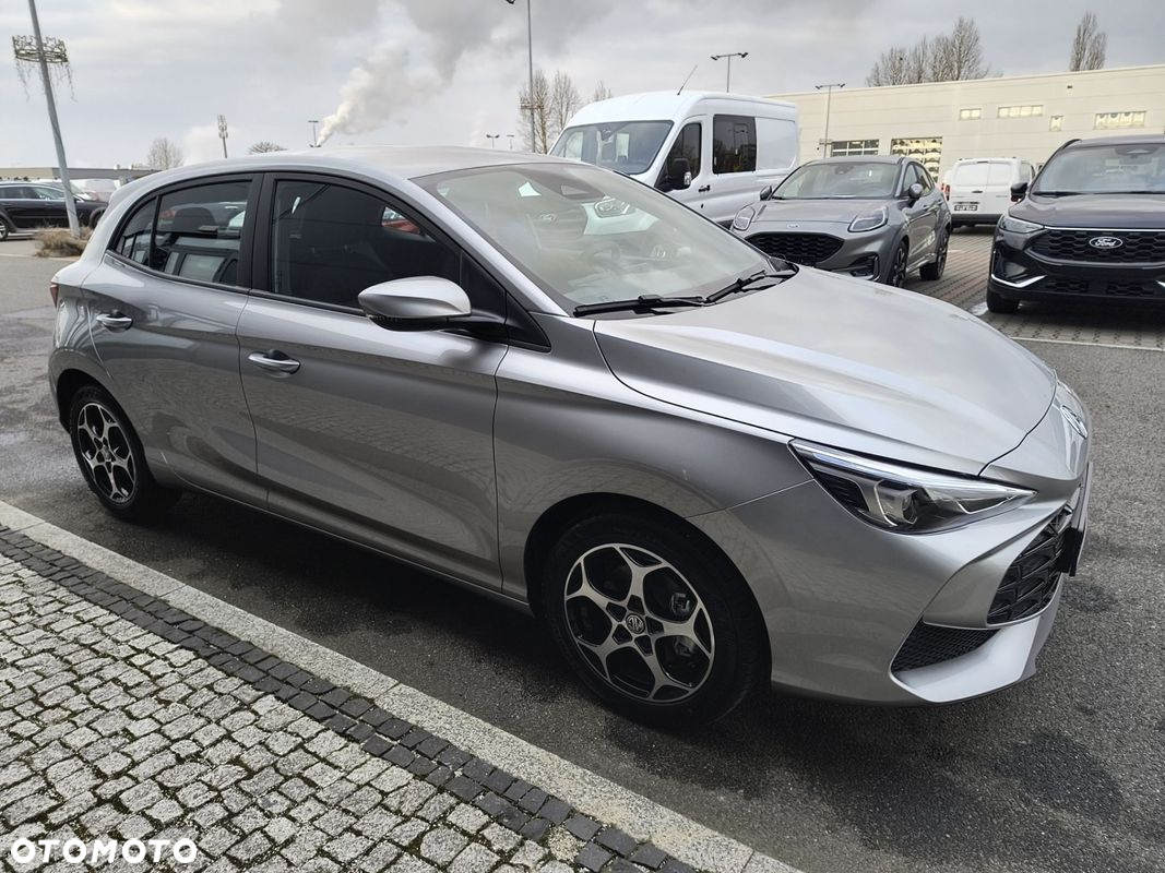MG MG3 - 7