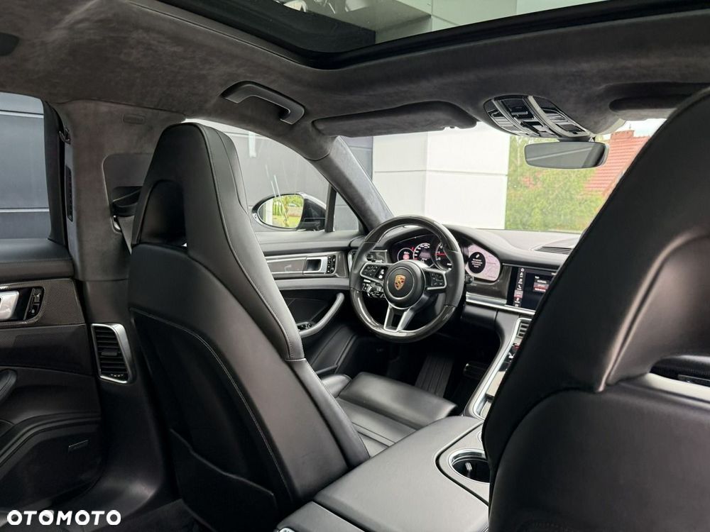 Porsche Panamera Turbo - 13