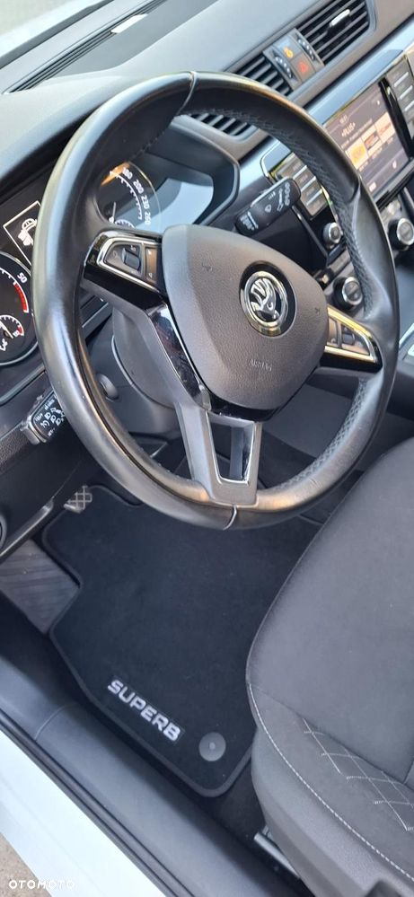 Skoda Superb 2.0 TDI Ambition - 9
