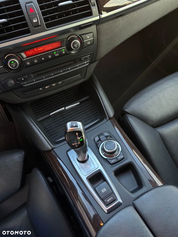BMW X6 - 13