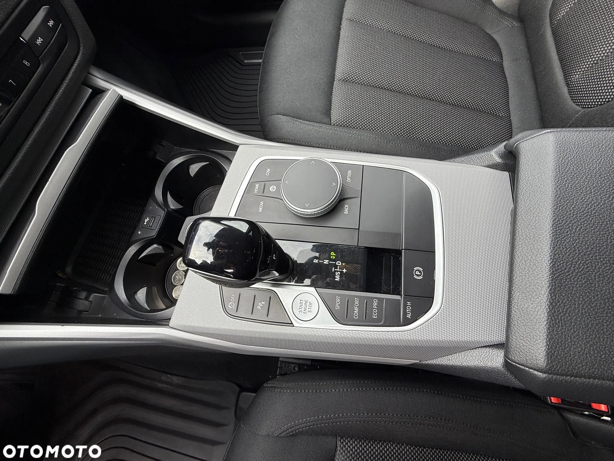 BMW Seria 3 320d Touring - 13