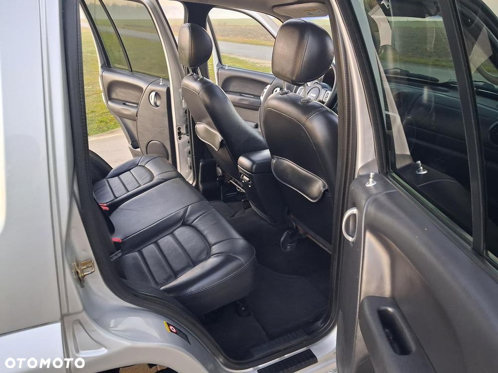 Jeep Cherokee 3.7 Limited - 23