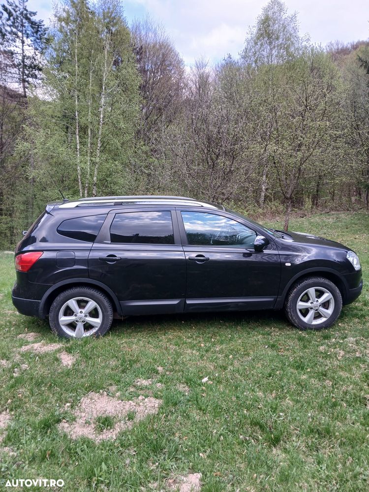 Nissan Qashqai+2 - 3